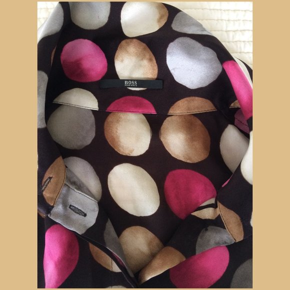 Boss. Silk blouse size 4. Button down - Picture 5 of 9